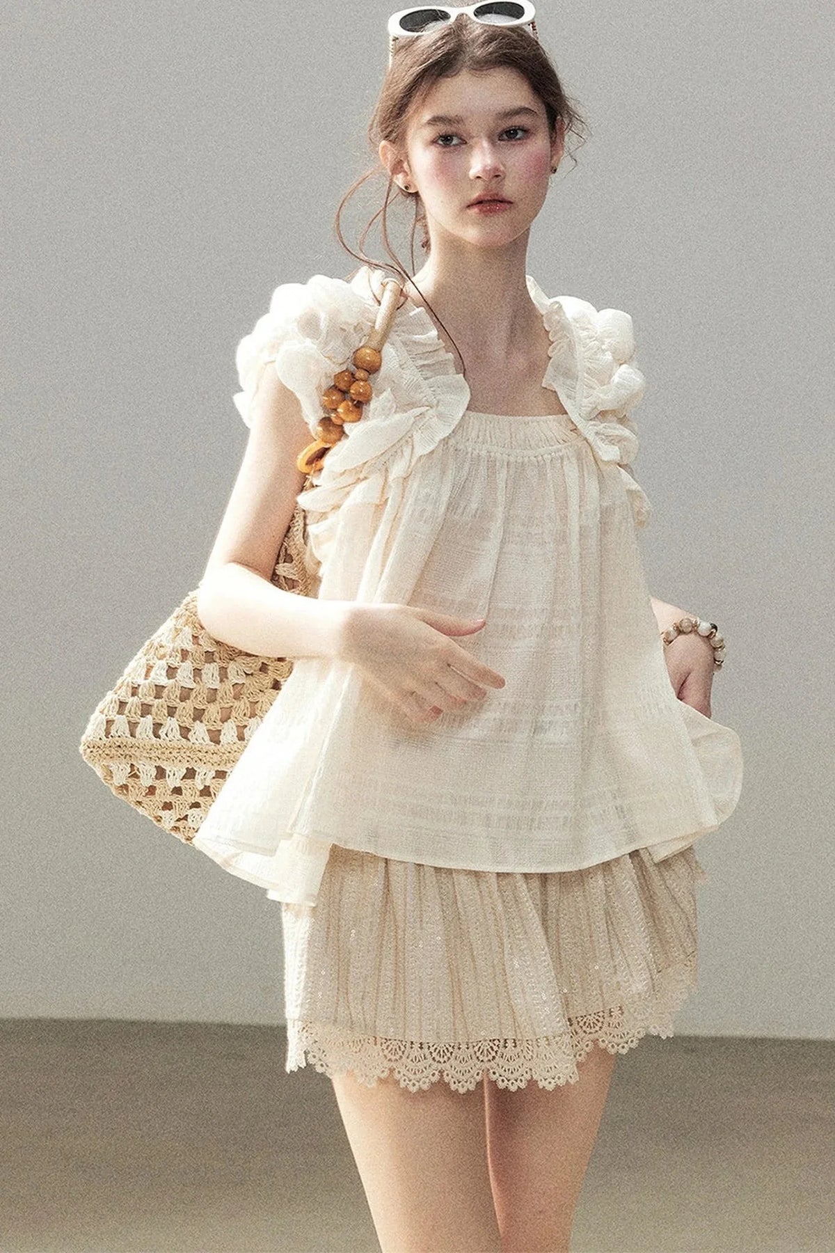 Heavy Embroidery Lace Mini Skirt