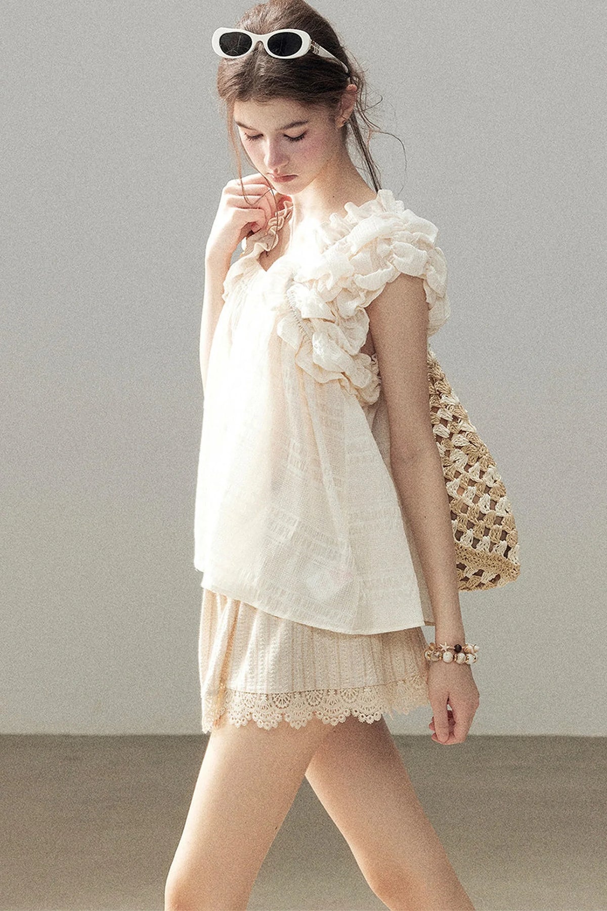 Heavy Embroidery Lace Mini Skirt