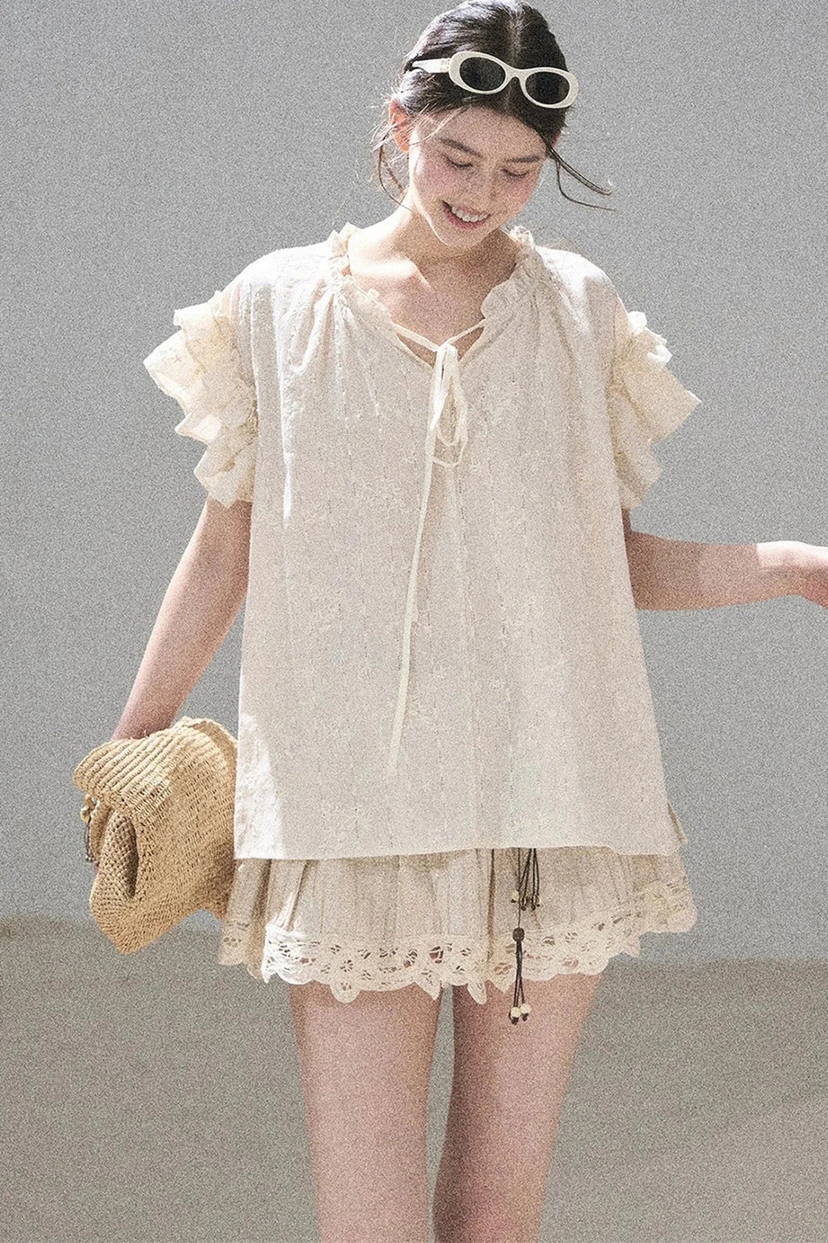 Heavy Embroidery Lace Mini Skirt