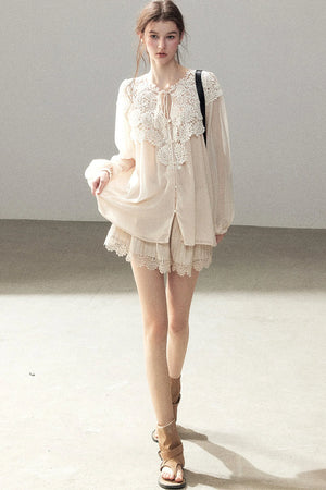 Heavy Embroidery Lace Mini Skirt