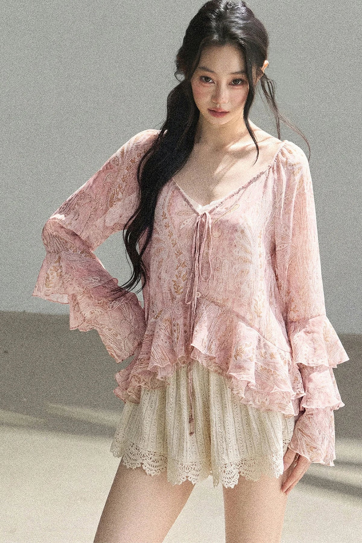 Heavy Embroidery Lace Mini Skirt