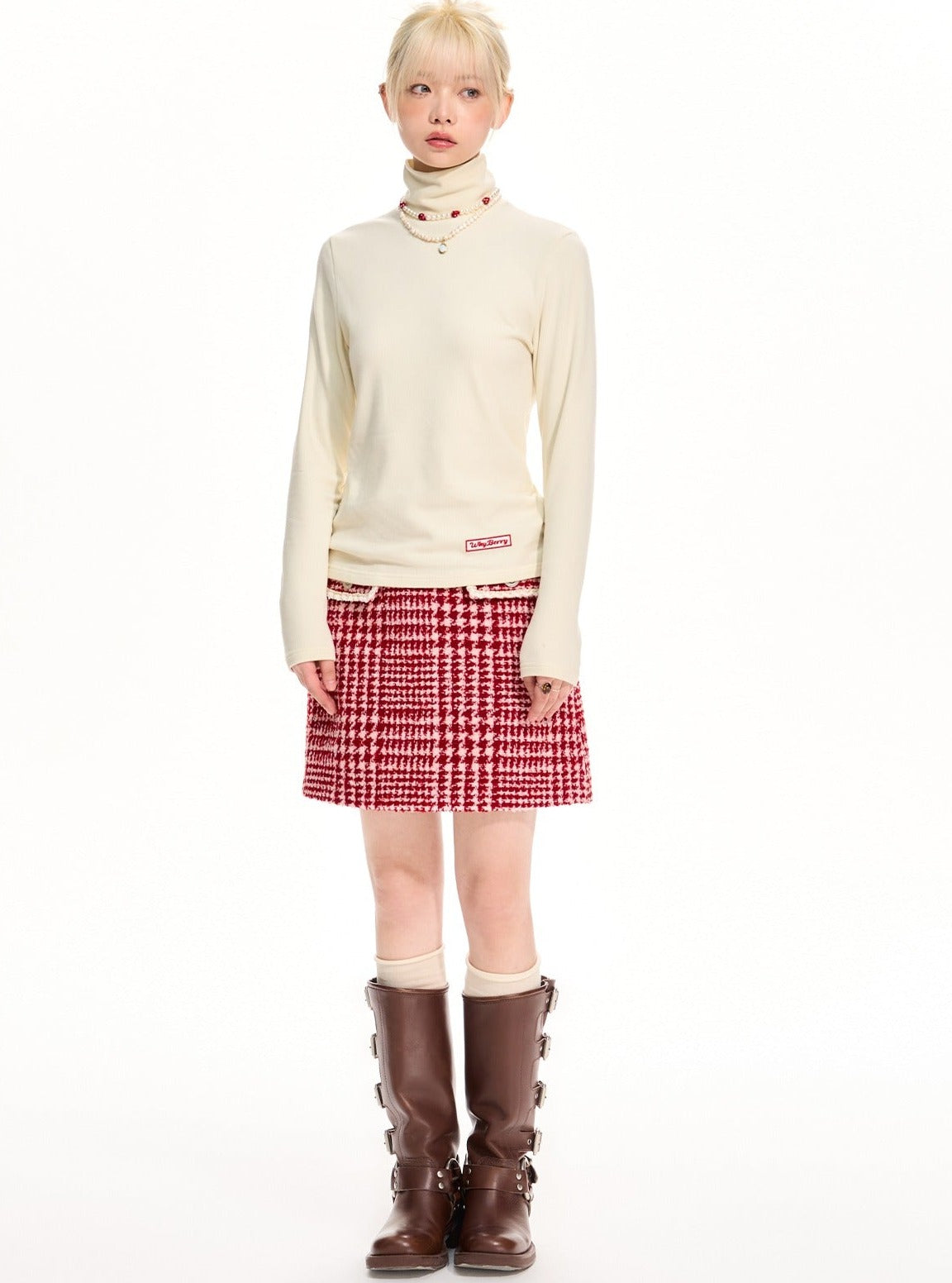 High neck and light tops