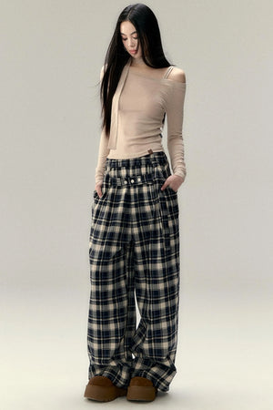 Hollowed-Out Shoulder Tencel Top