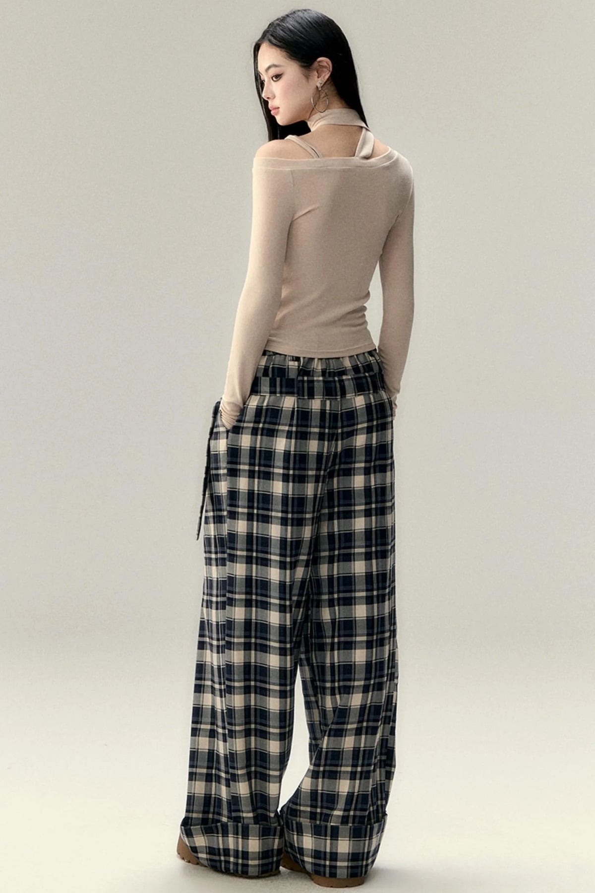 Hollowed-Out Shoulder Tencel Top