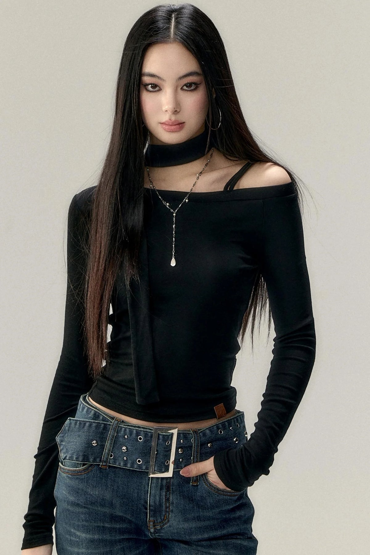 Hollowed-Out Shoulder Tencel Top