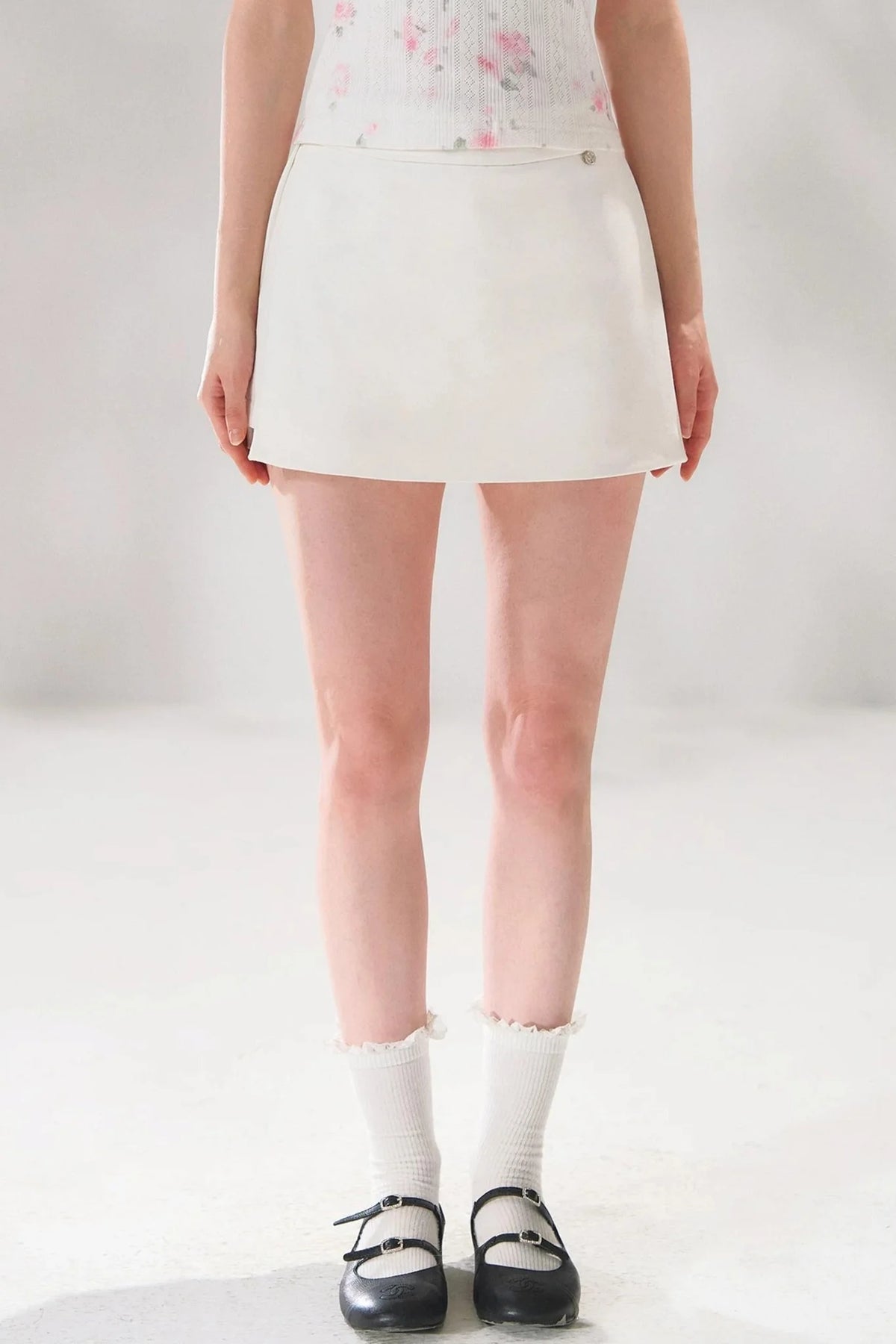 Intellectual Side-Slit Skirt