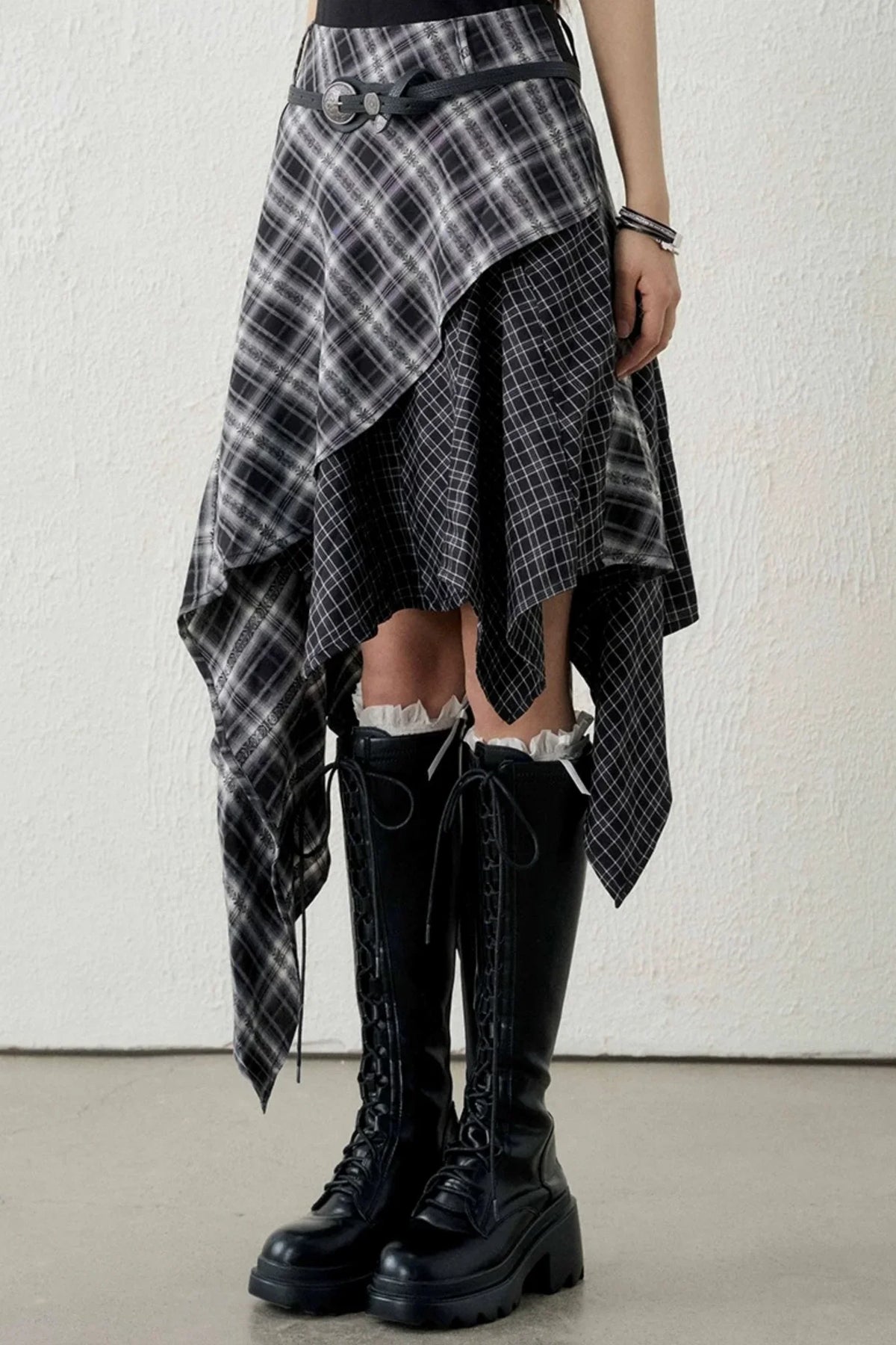 Irregular Hem Plaid Skirt Set