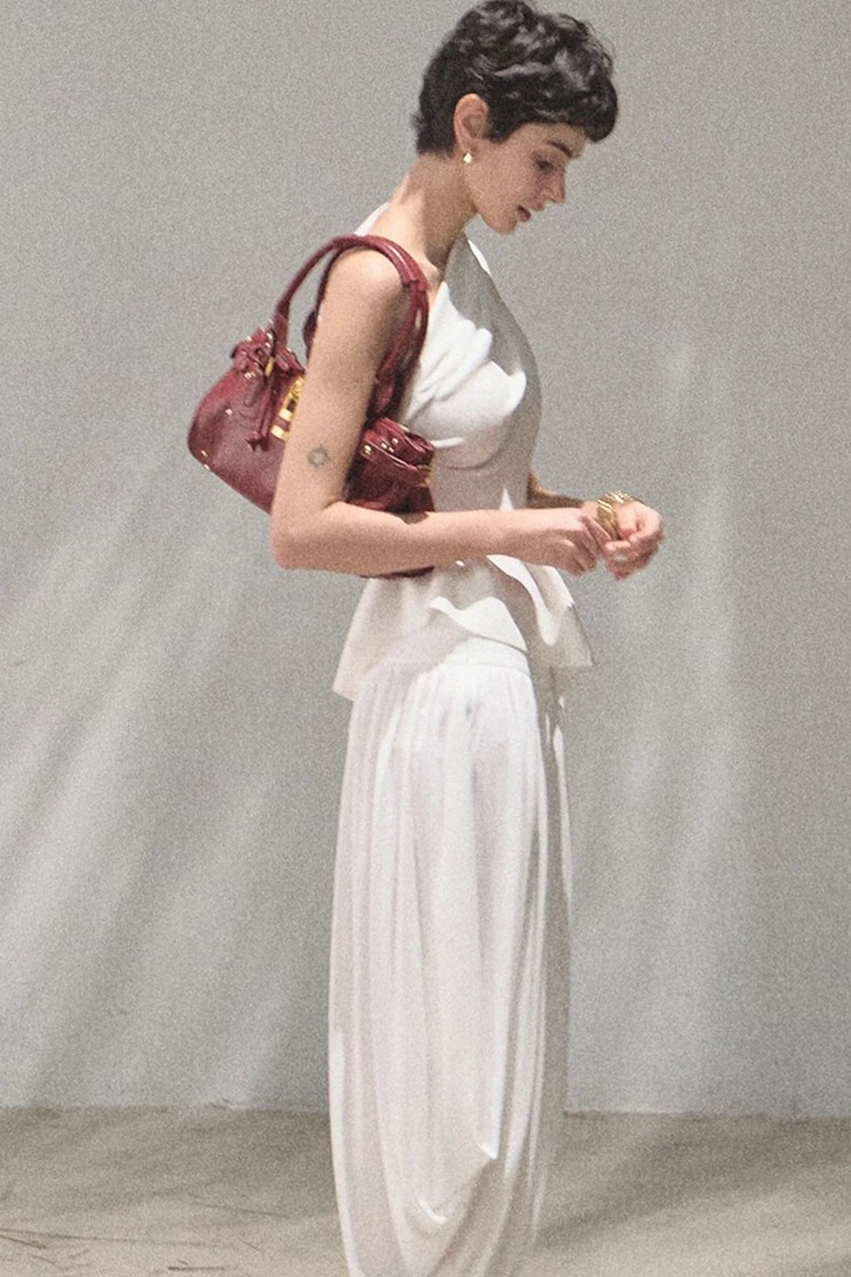 Irregular High-Waisted White Slit Skirt