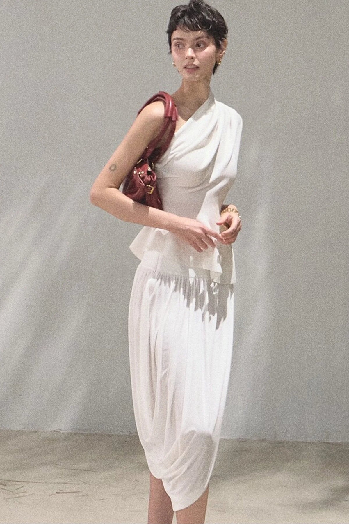 Irregular High-Waisted White Slit Skirt