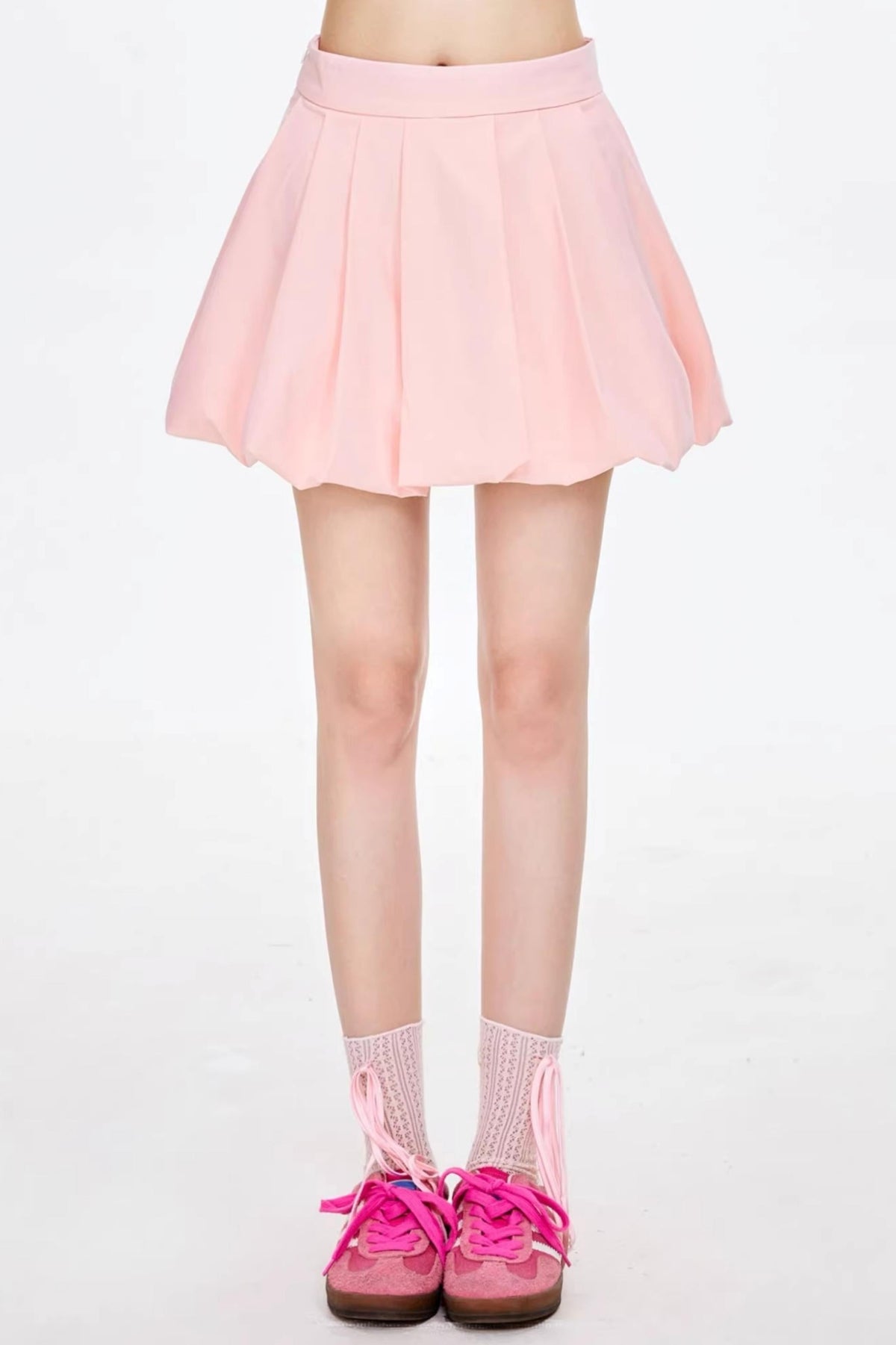 Lace Design Short Skirt