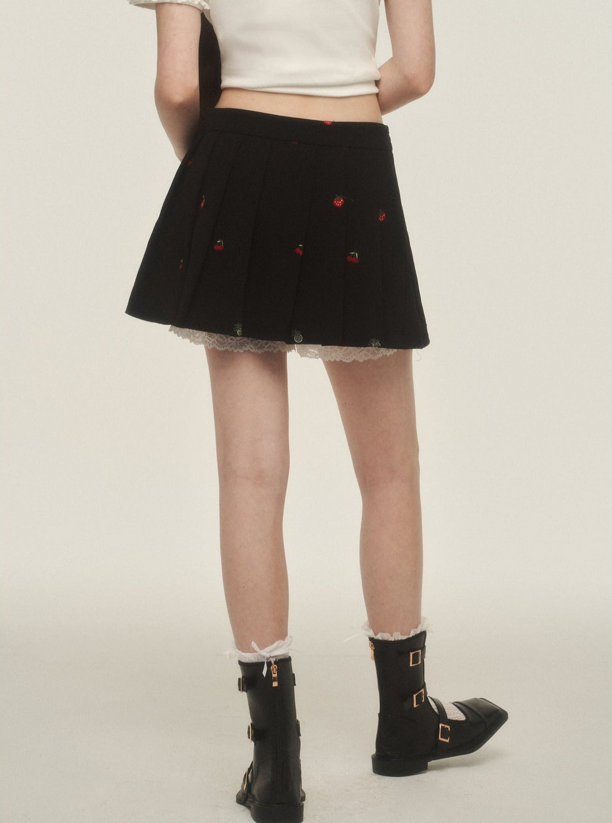 Lace Floral Pleated Skirt