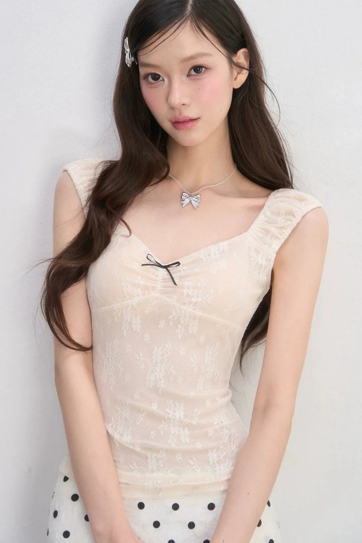 Lace Heart-Shaped Collar Camisole