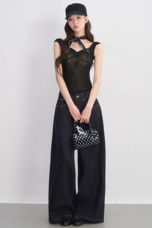 Lace Heart-Shaped Collar Camisole