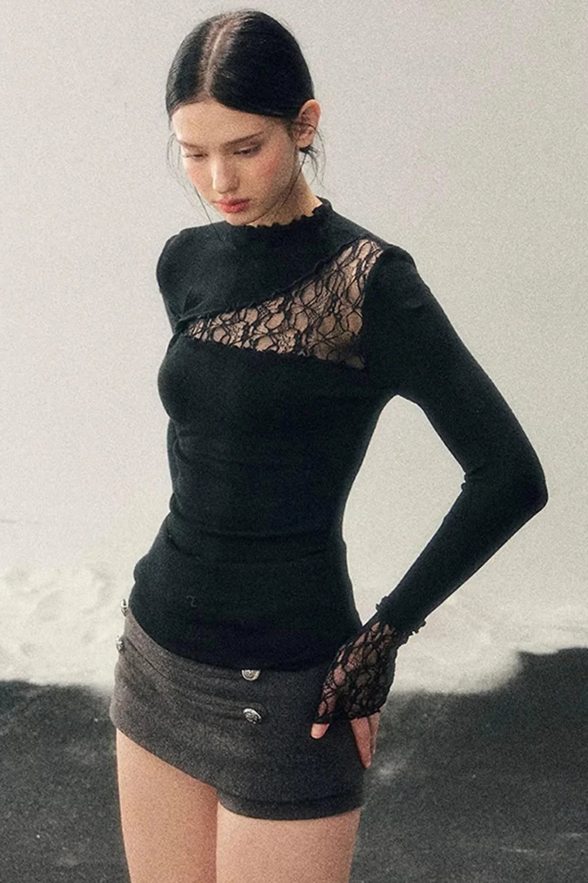 Lace Hollow-Out Slimming Top