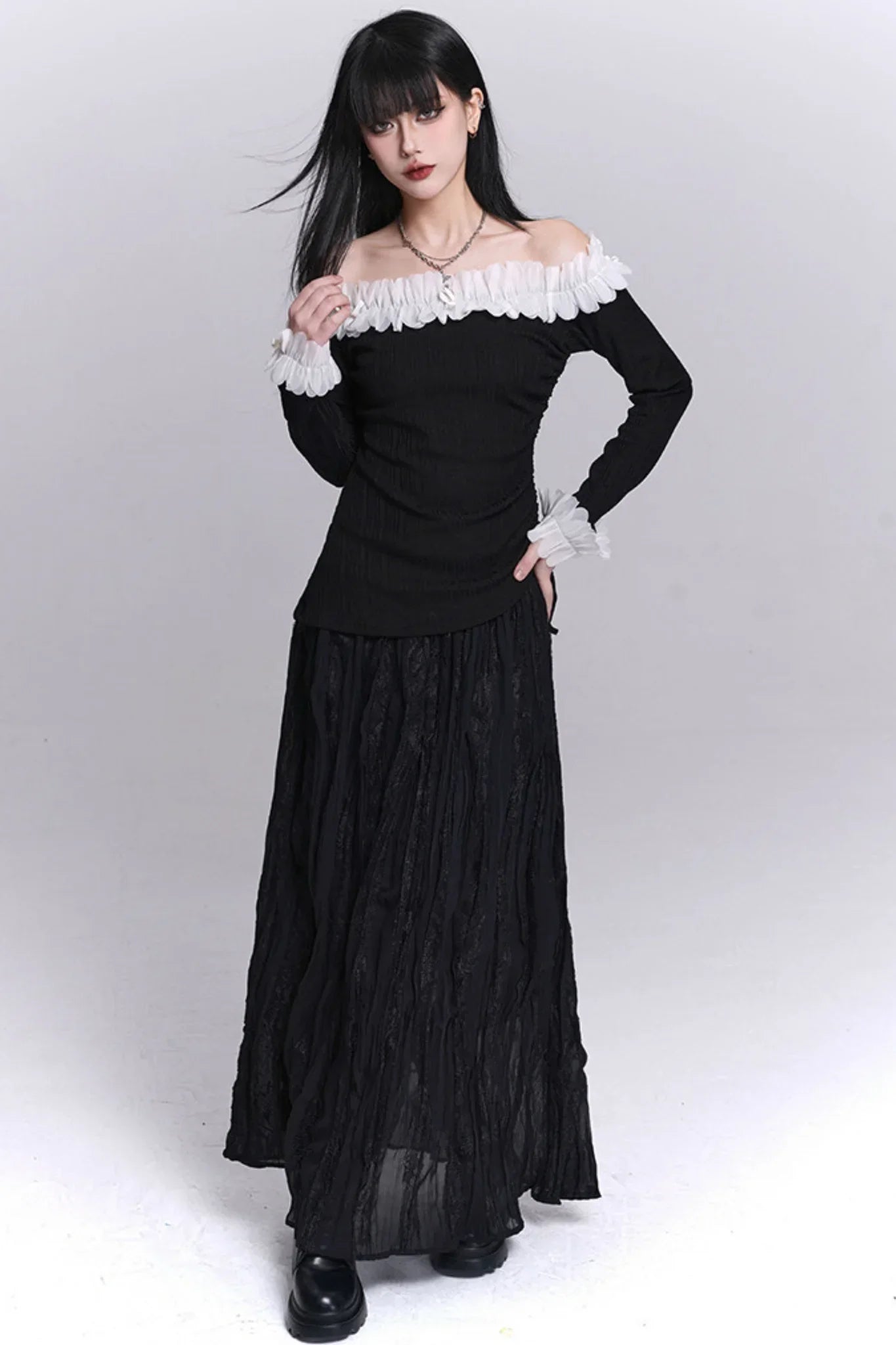 Lace Patchwork Pleated Skirt