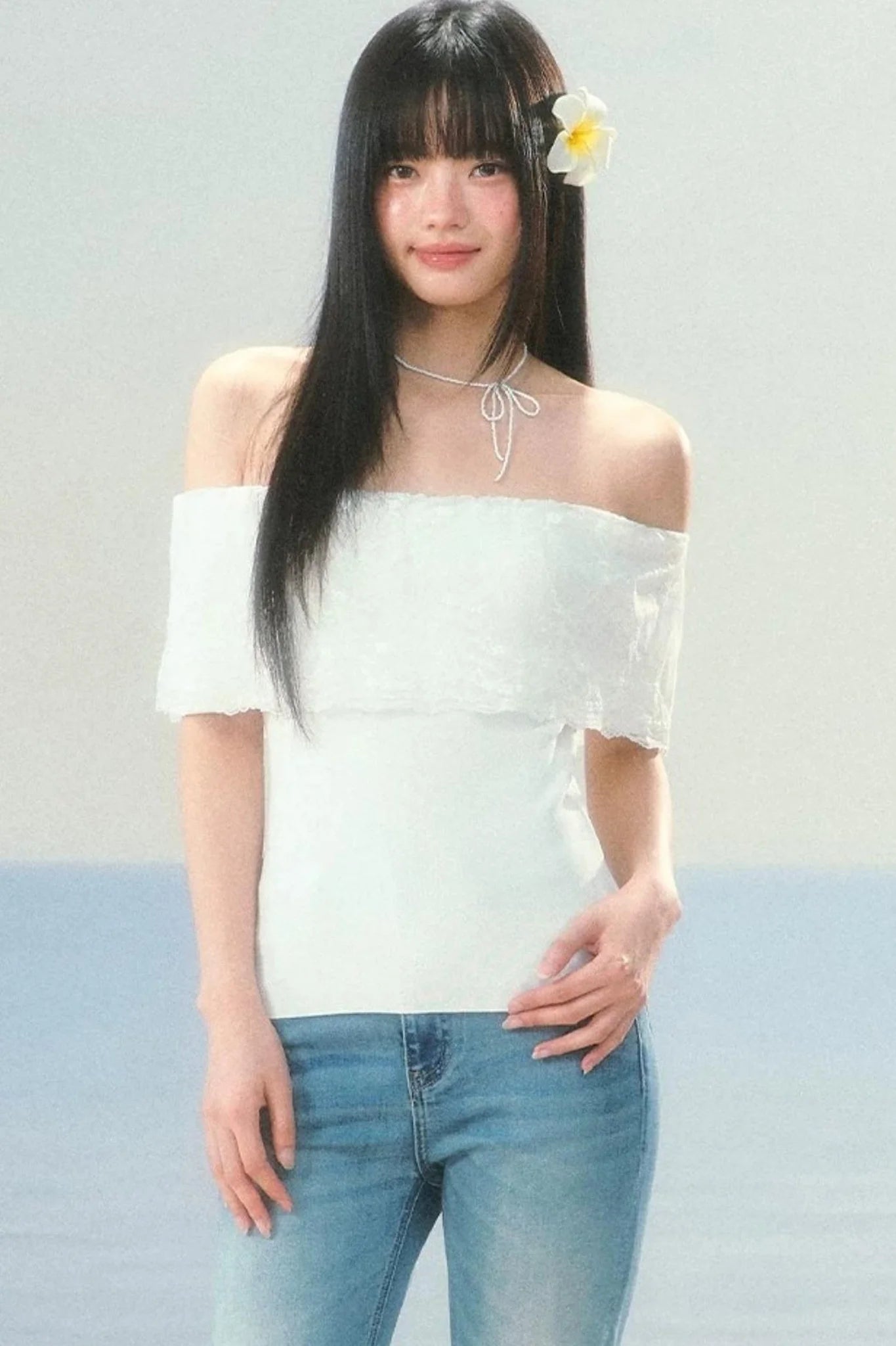Lace Splicing One-Shoulder Top