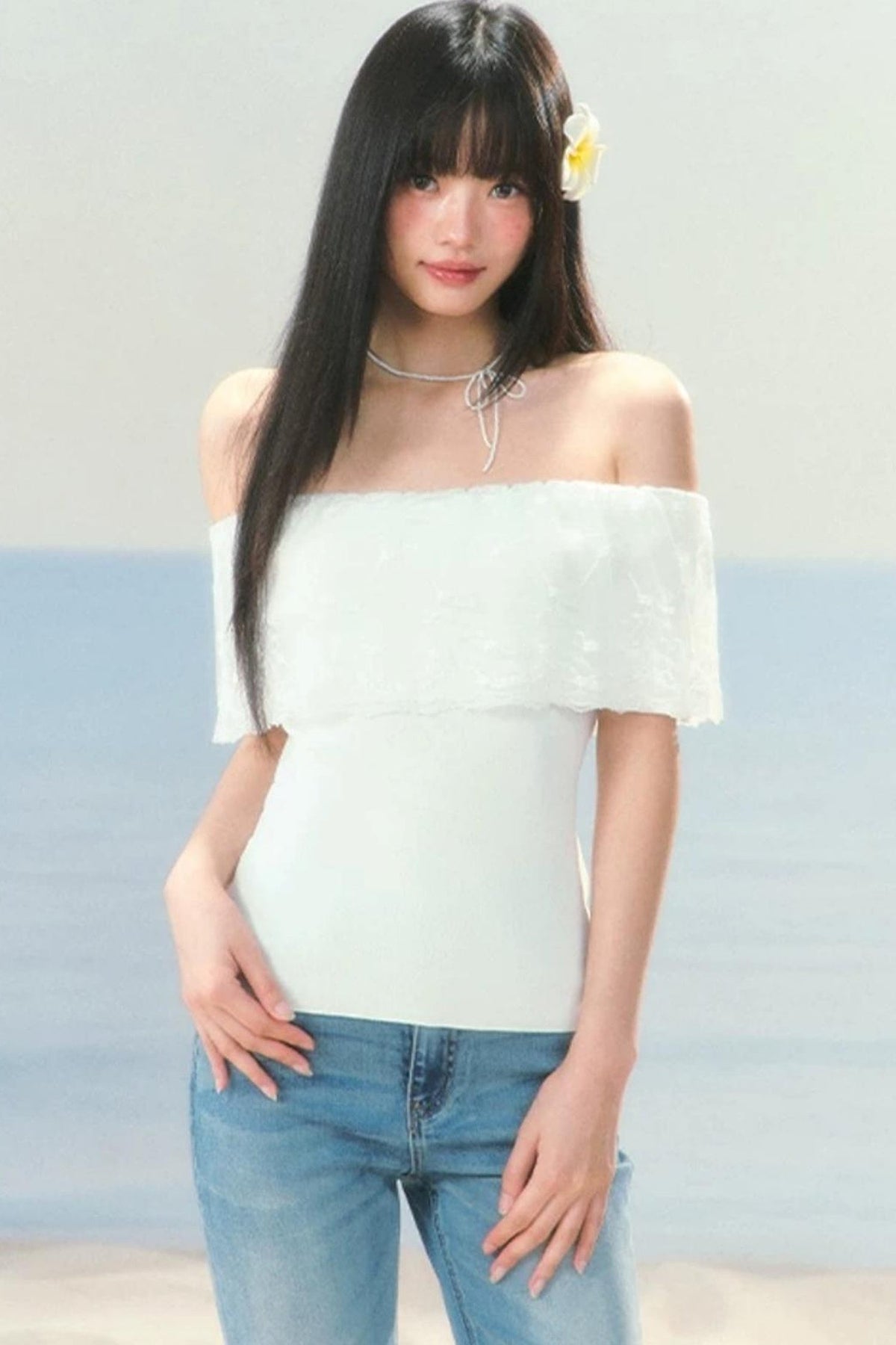 Lace Splicing One-Shoulder Top