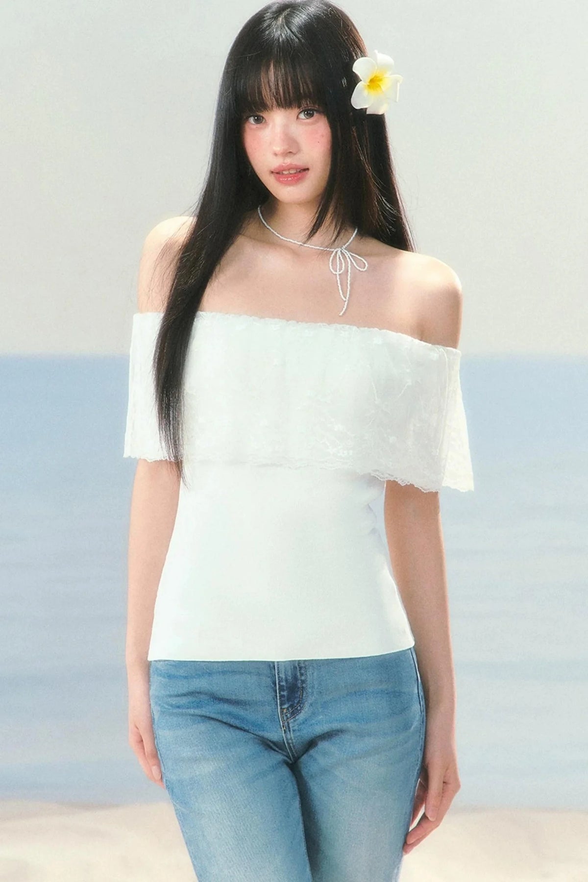 Lace Splicing One-Shoulder Top