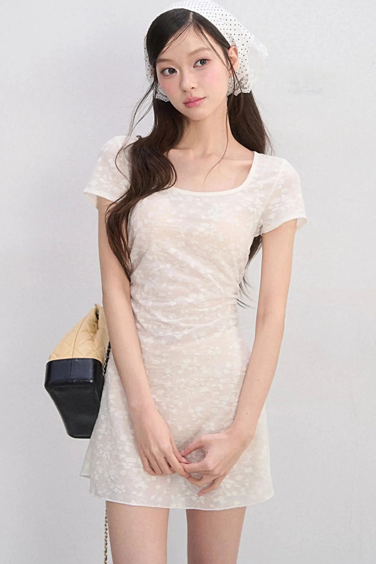 Lace Square-Neck Slim Dress