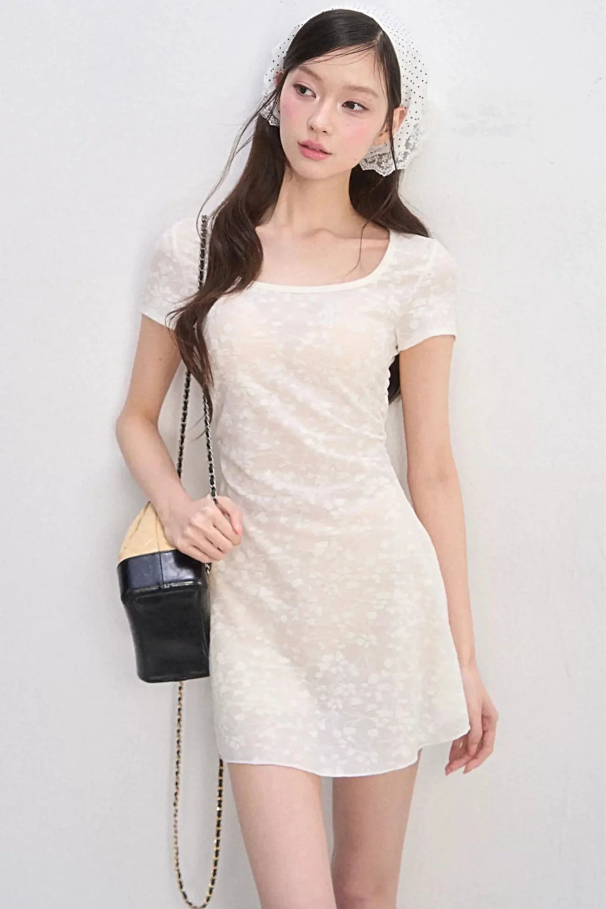 Lace Square-Neck Slim Dress