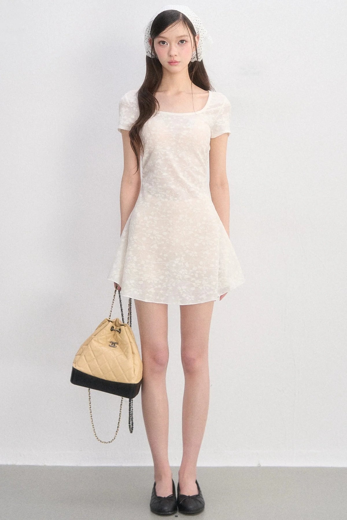 Lace Square-Neck Slim Dress