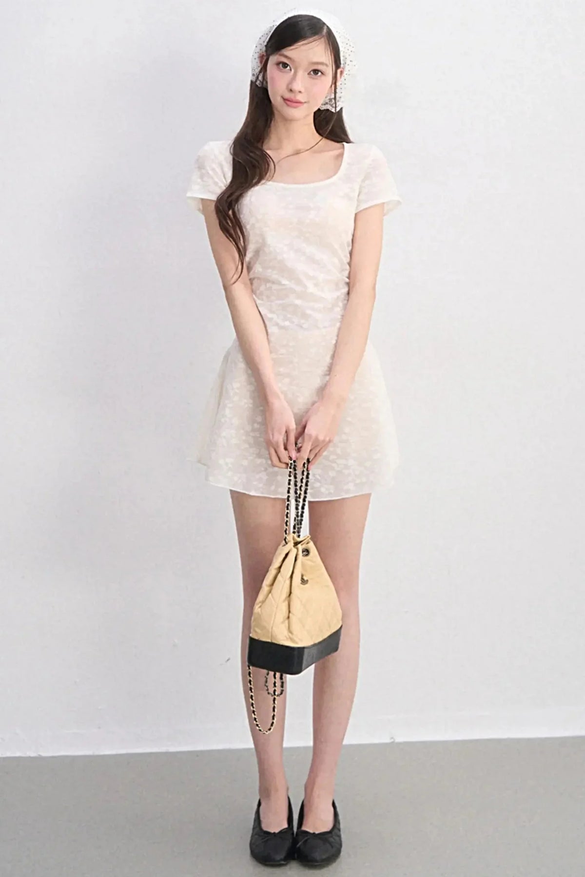 Lace Square-Neck Slim Dress