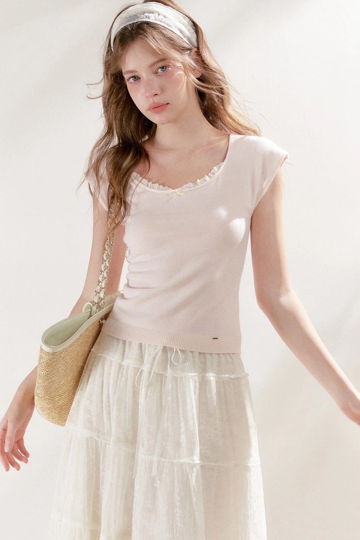 Lace Trim Square Neck Short Sleeve Knit Top