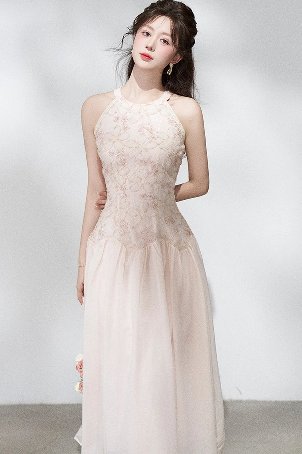 Ladylike Lace Halterneck Dress