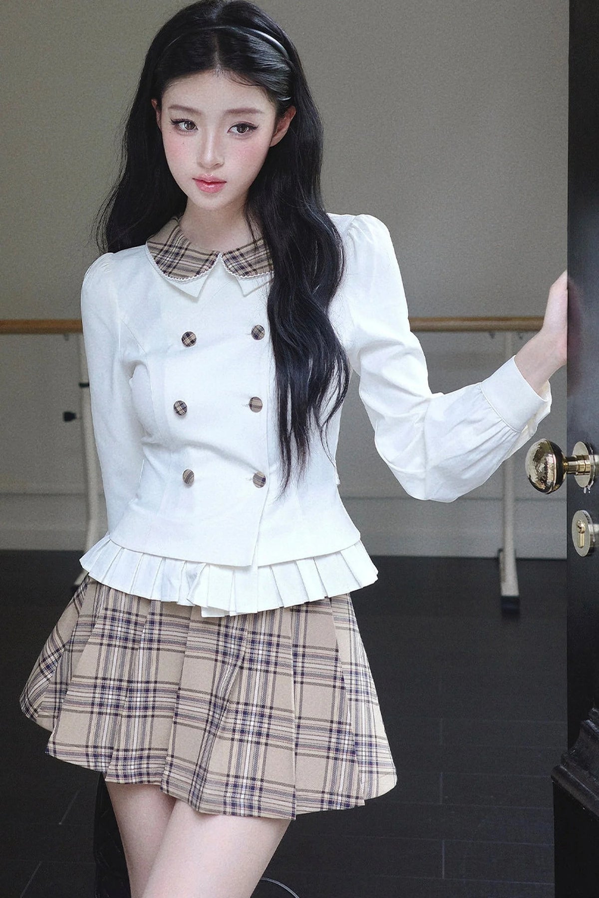 Lapel Knit Cardigan & Pleated Skirt Set-Up