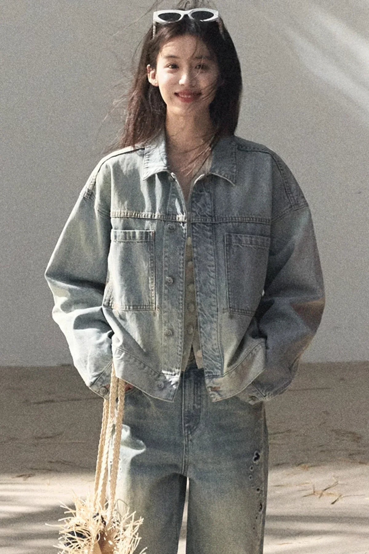 Laser Embroidery Distressed Jeans