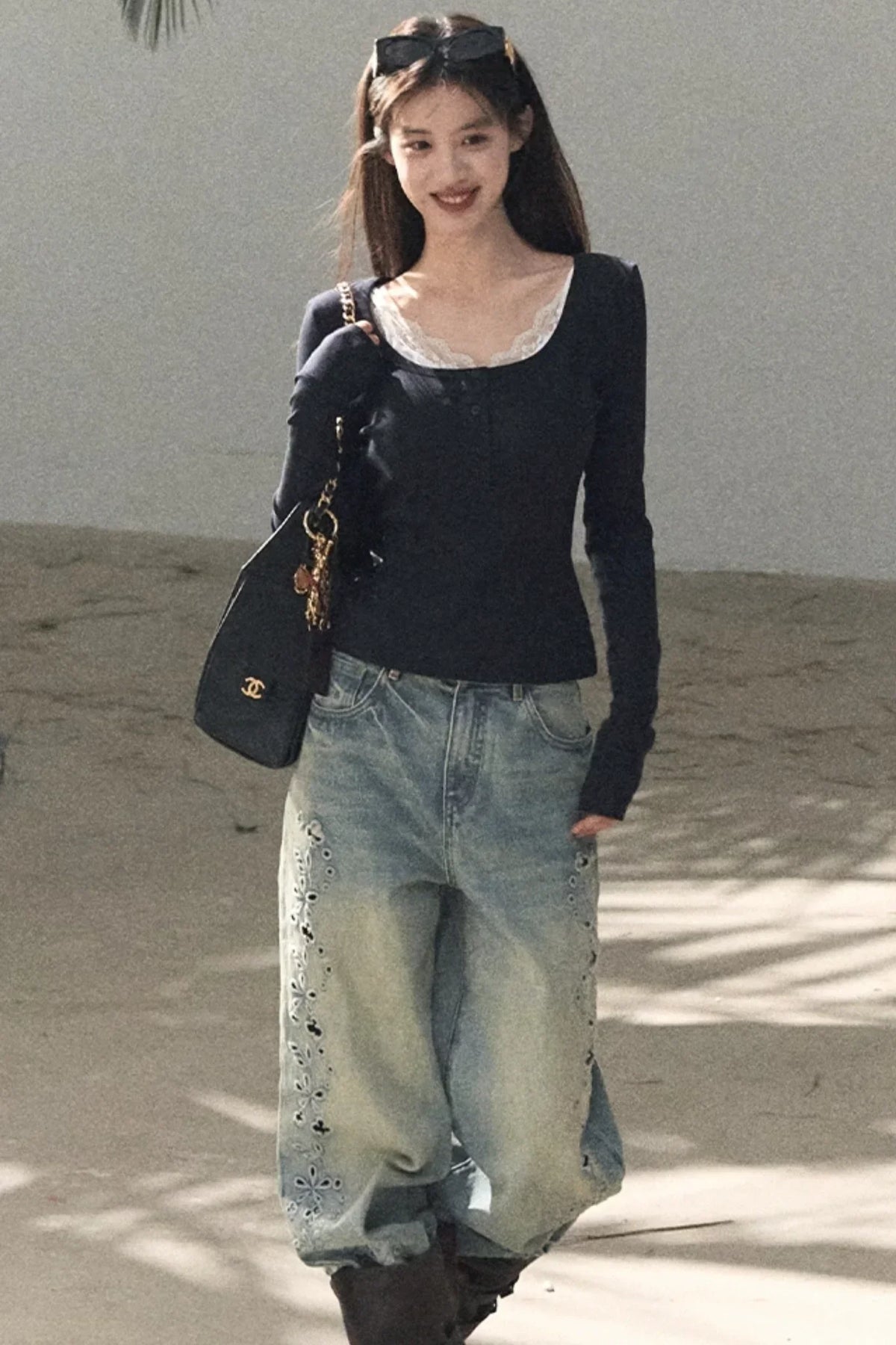 Laser Embroidery Distressed Jeans