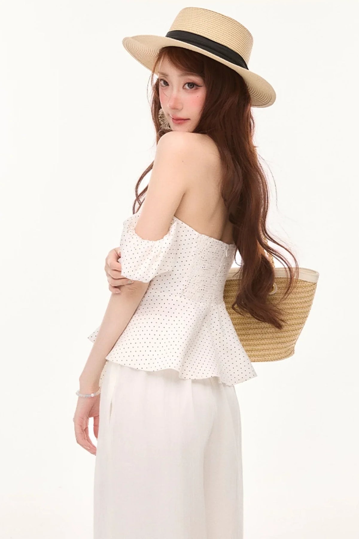 Linen Lace Off-Shoulder Set-Up