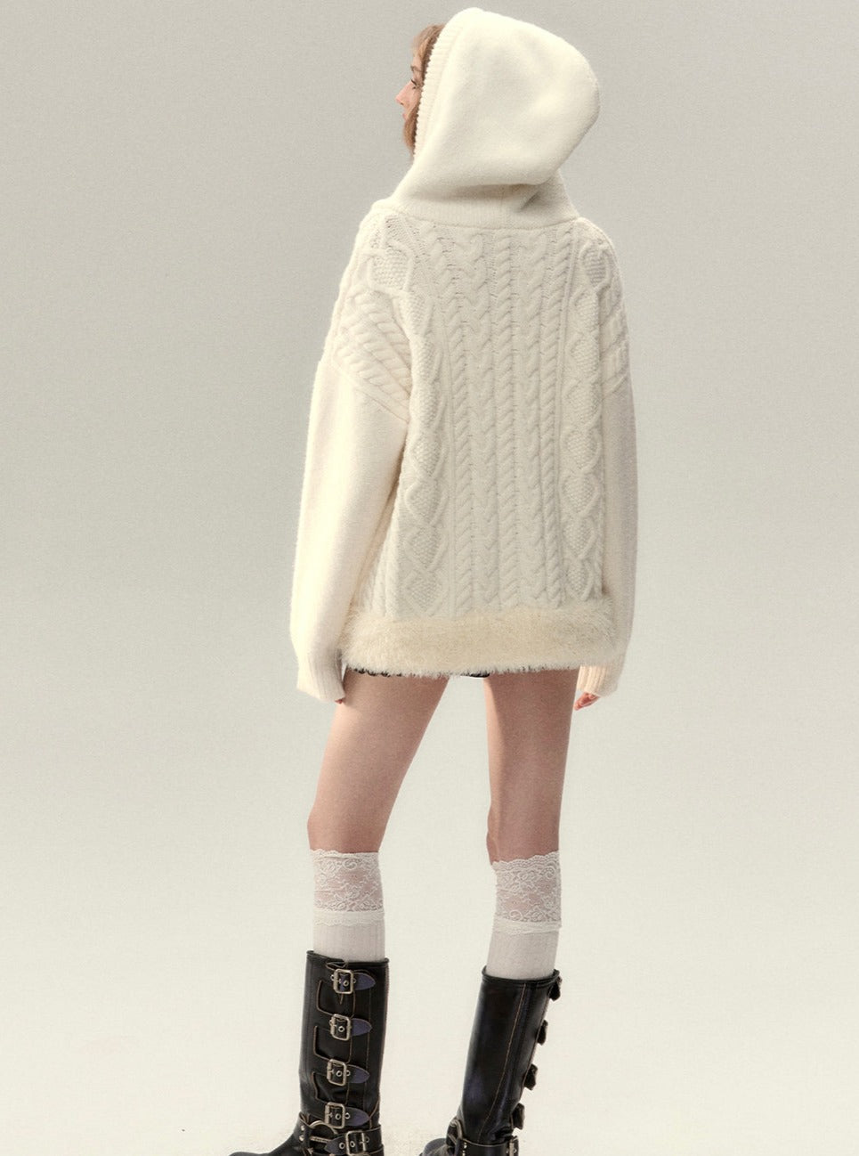 Loose hooded cable twist pattern thermal jacket
