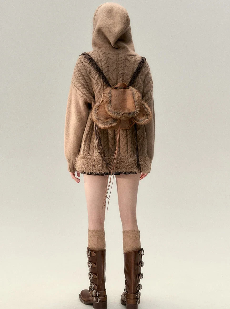 Loose hooded cable twist pattern thermal jacket