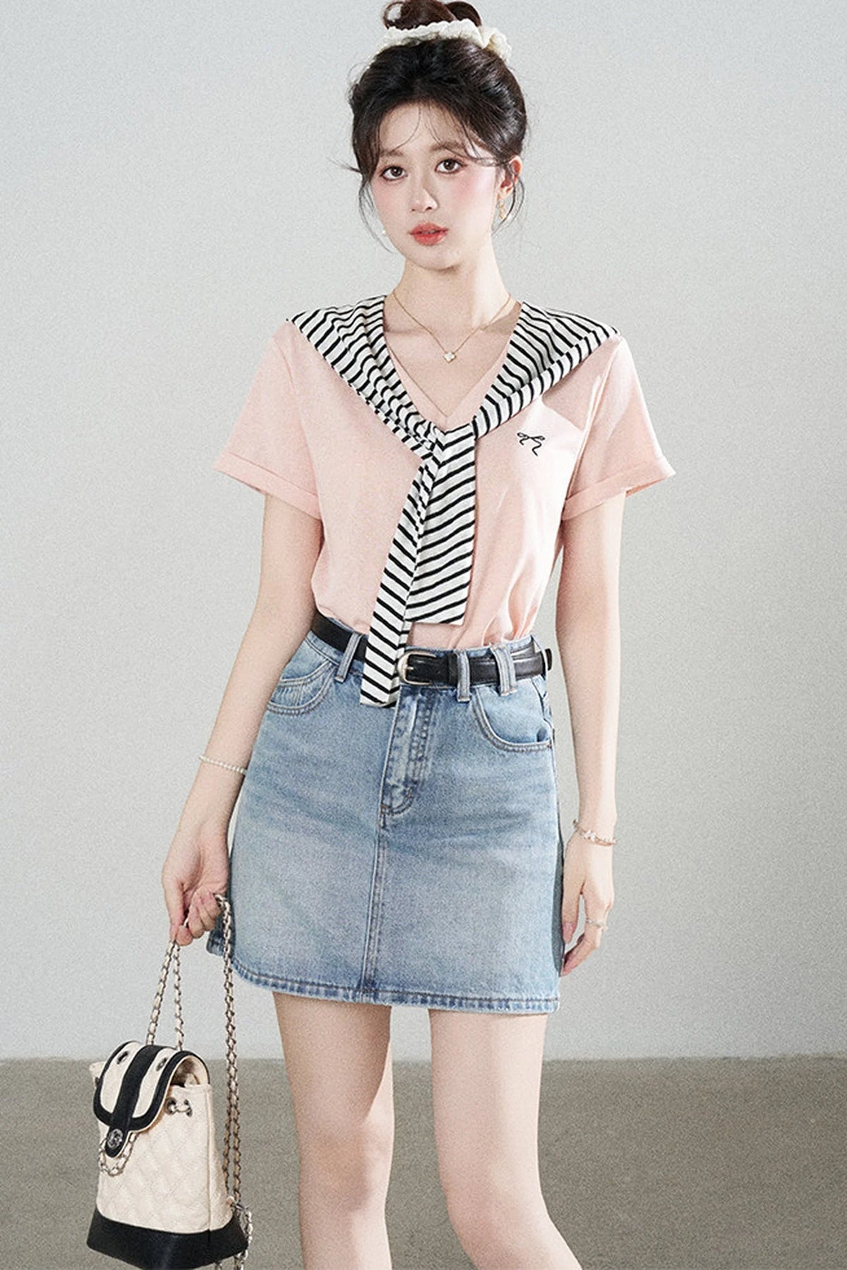 Loose Short-Sleeved Striped Shawl T-Shirt and Denim Skirt Set-Up