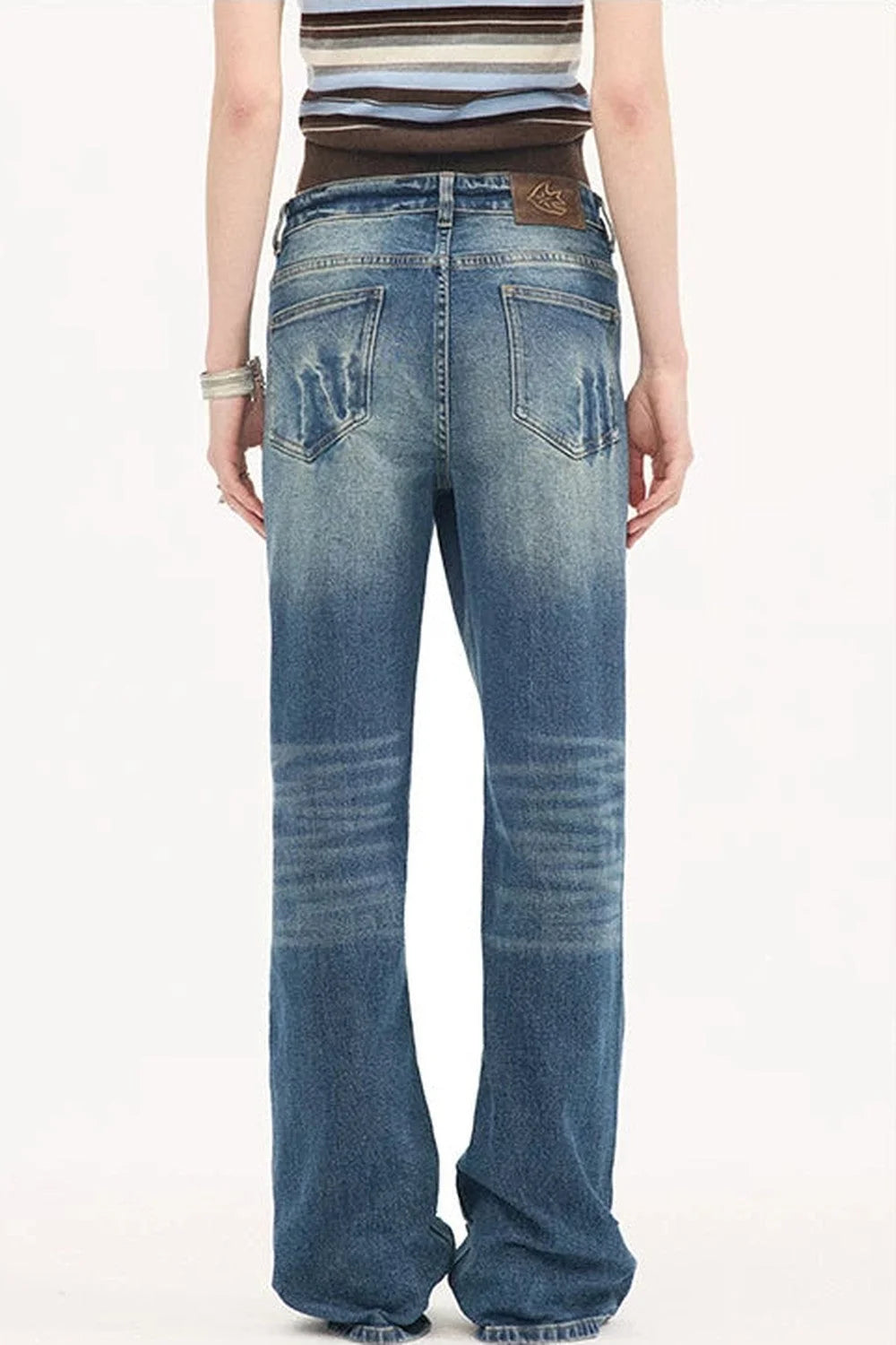 Low-Waist Wide-Leg Jeans
