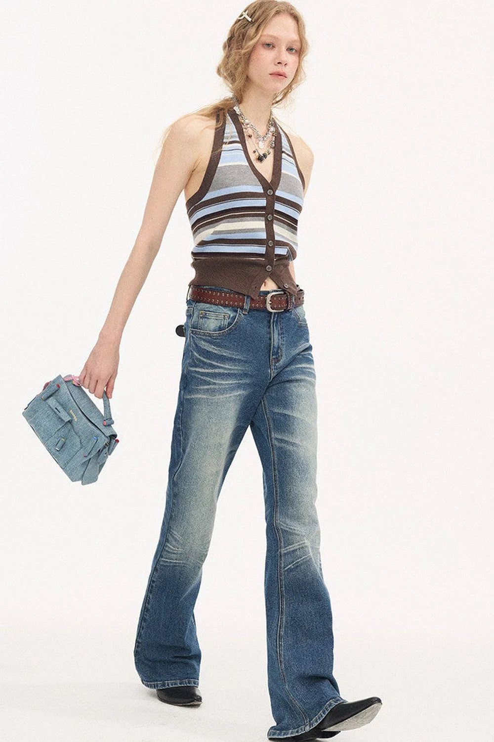 Low-Waist Wide-Leg Jeans