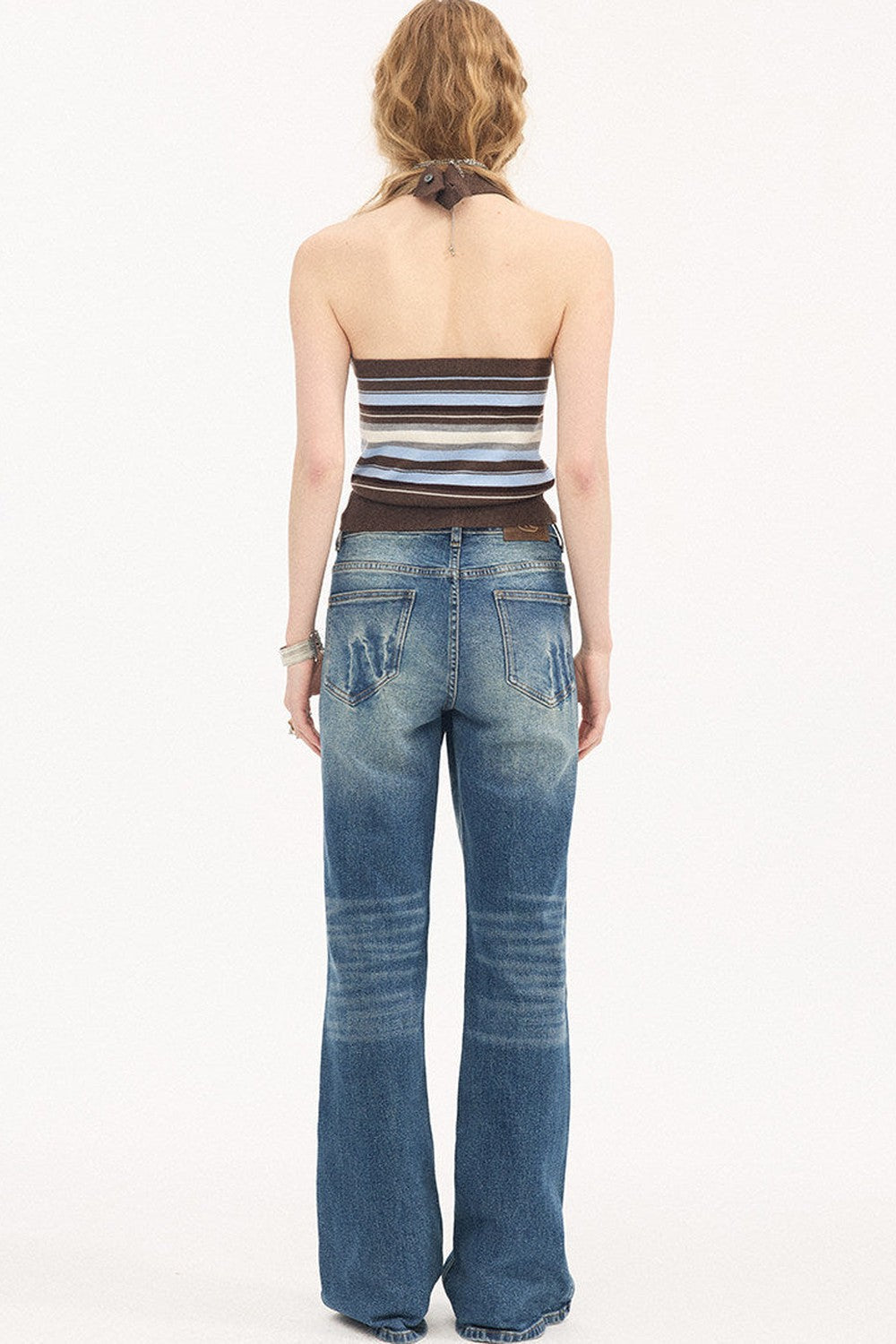 Low-Waist Wide-Leg Jeans