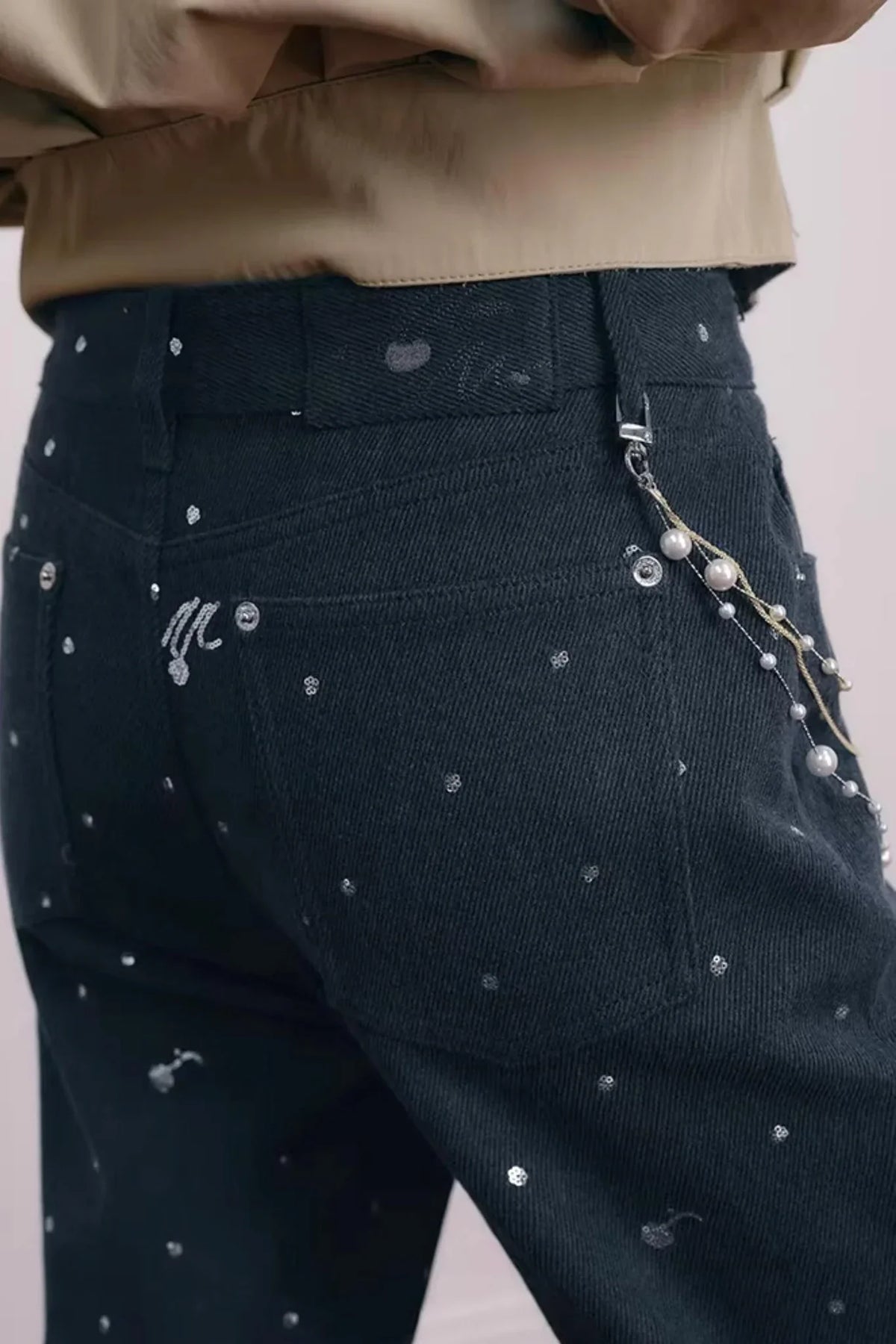 Lustrous Multi-Layered Pearl Waist Chain