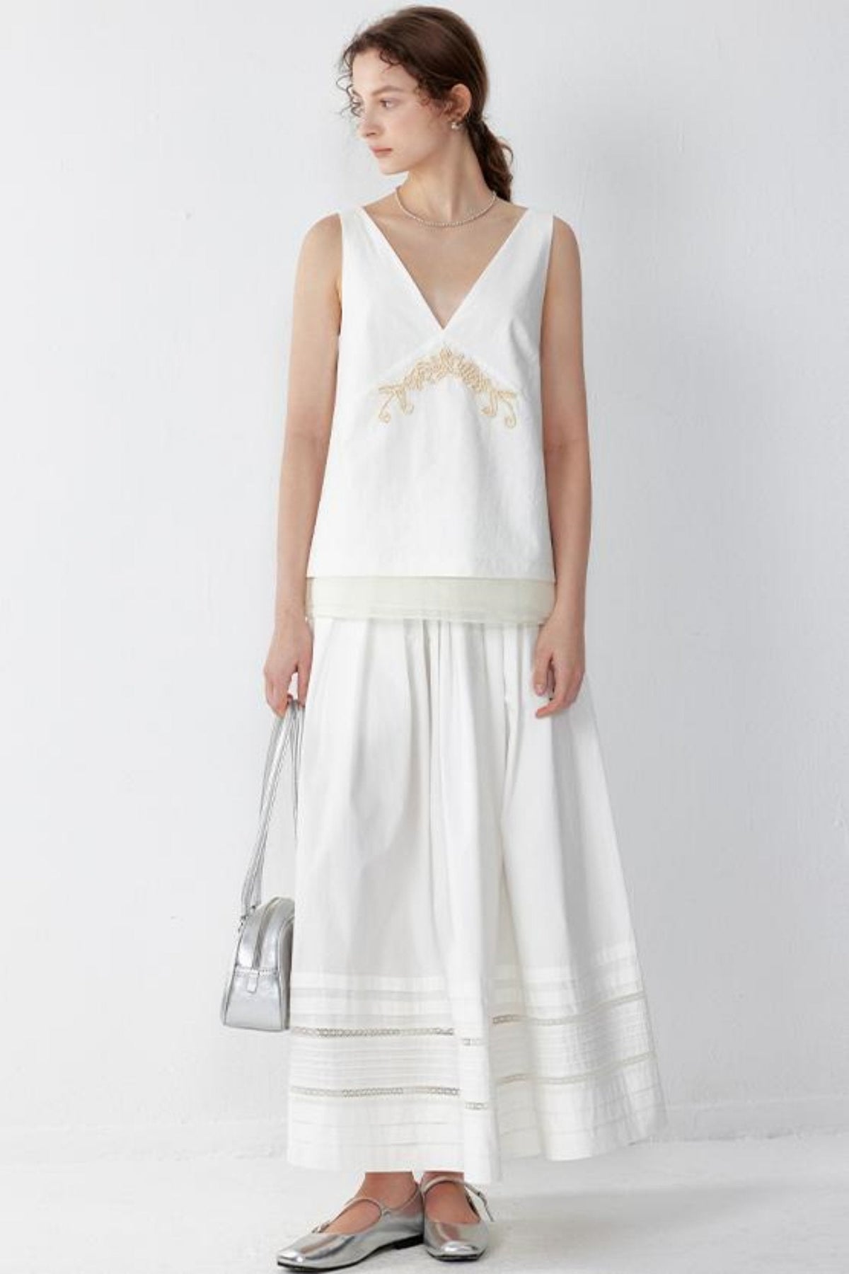Luxe V-Neck Bustier & Linen Set-Up