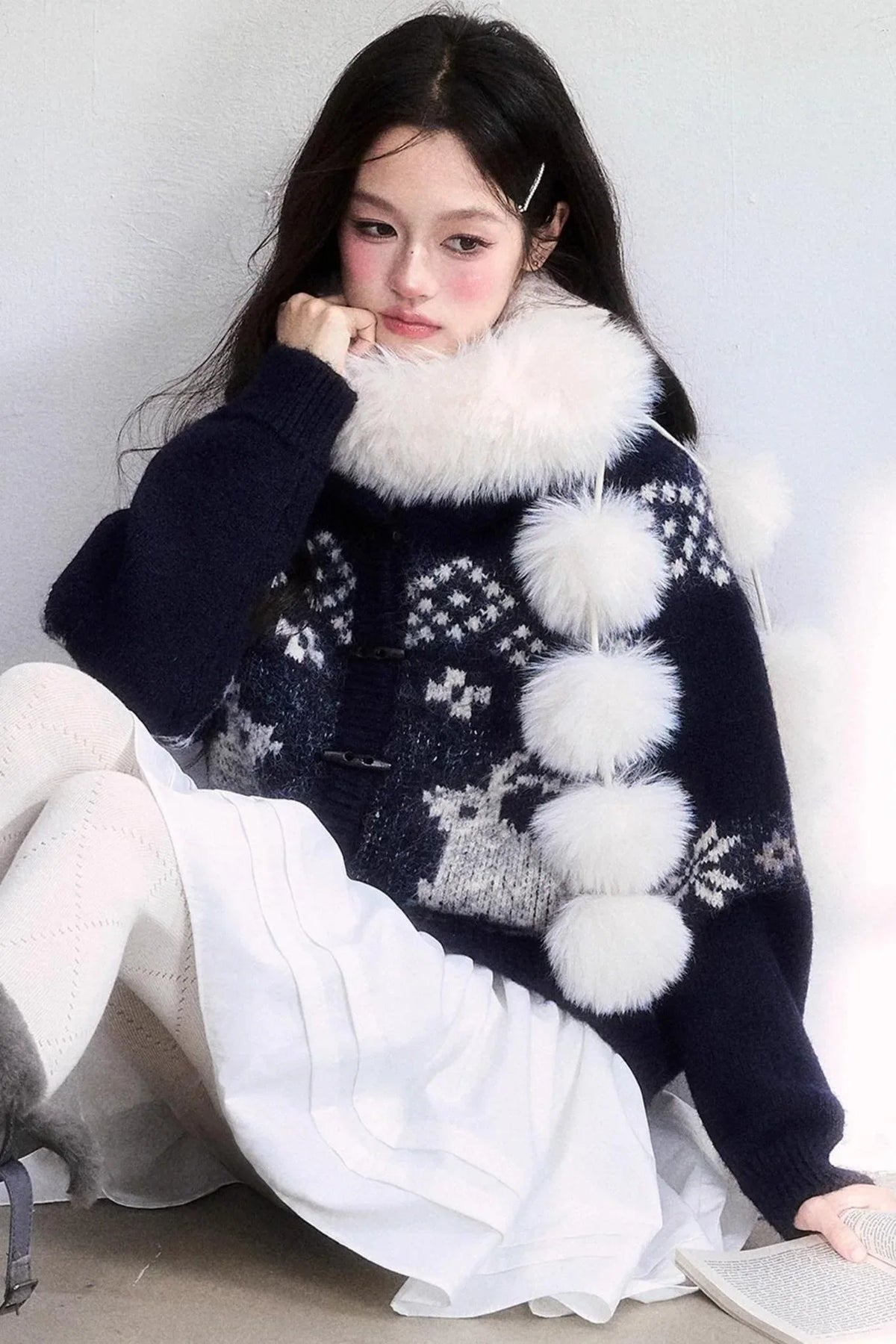 Milk Velvet Pom-Pom Scarf