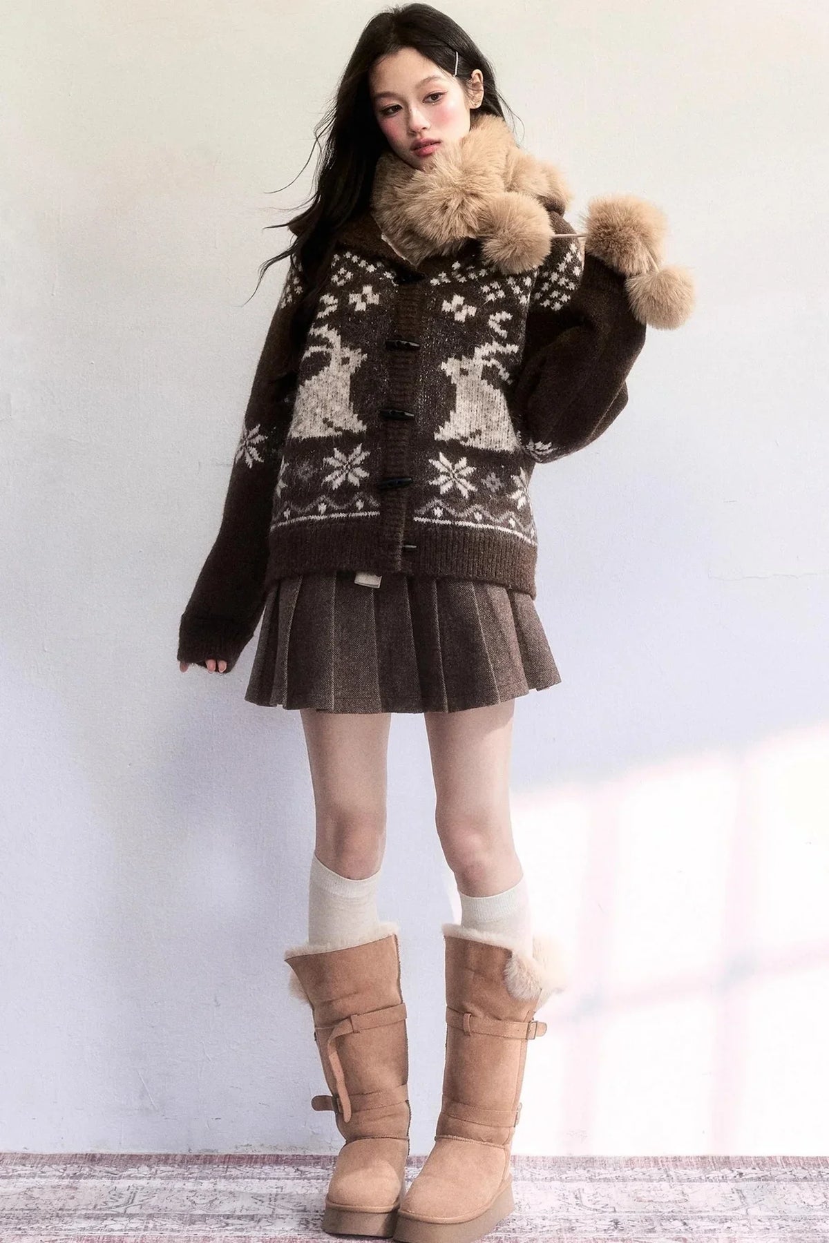 Milk Velvet Pom-Pom Scarf