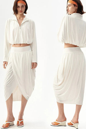 Minimalist Pleated Lightweight Top