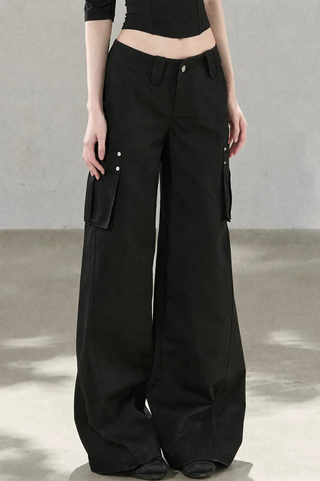 Multi-Pocket Cargo Pants