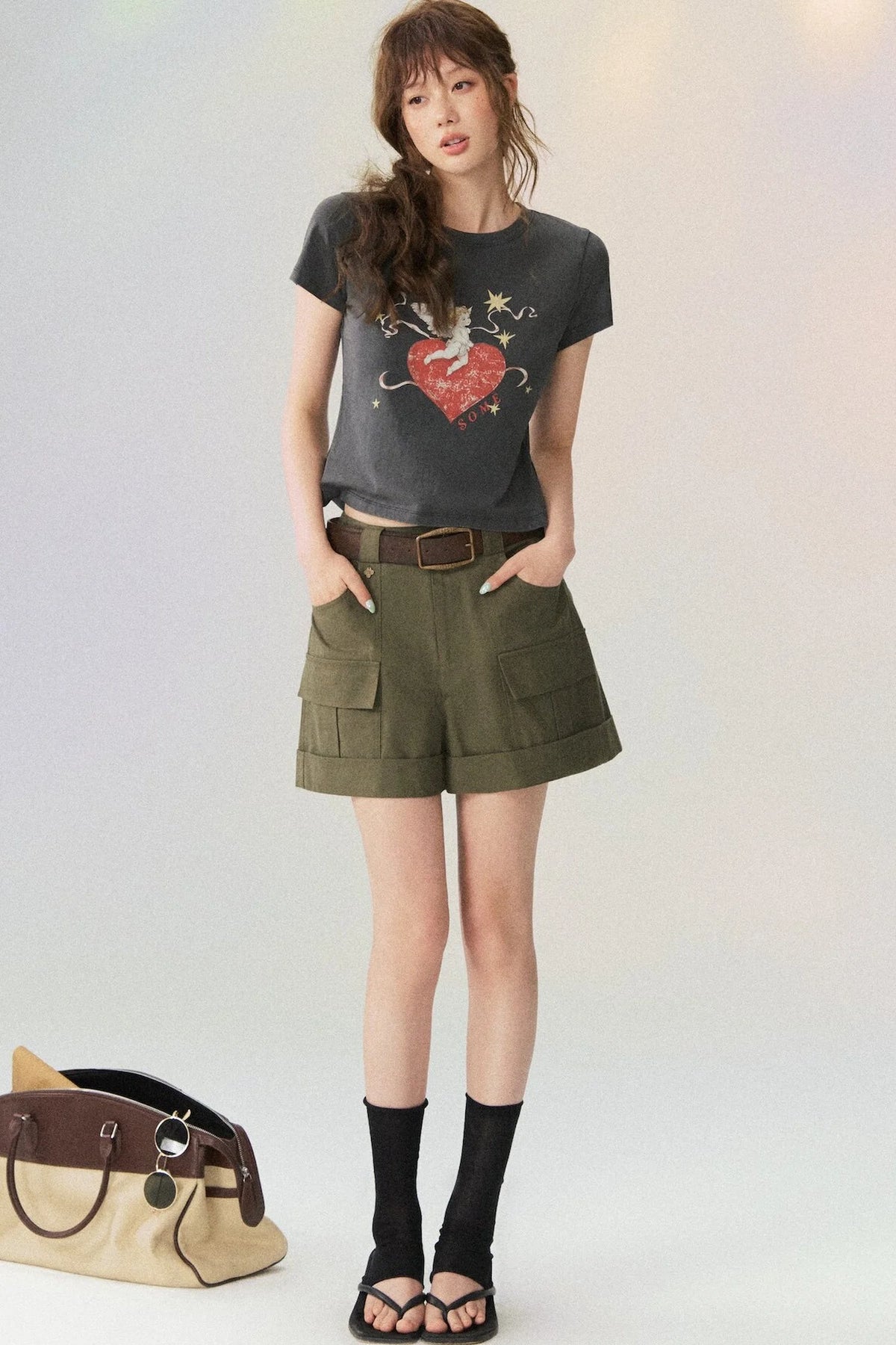 Multi-Pocket Rolled Hem Cargo Shorts