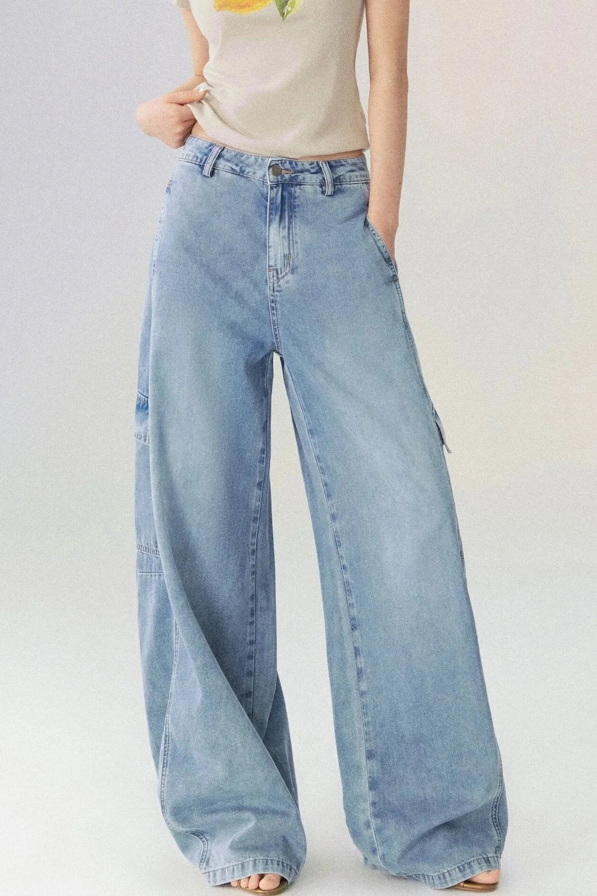 Multi-Pocket Wide-Leg Denim Jeans