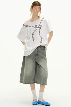 Off-Shoulder Bow Print T-Shirt