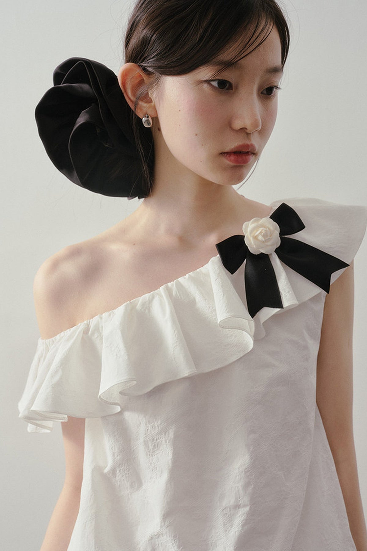 Off-Shoulder Ruffle Bowknot Dress