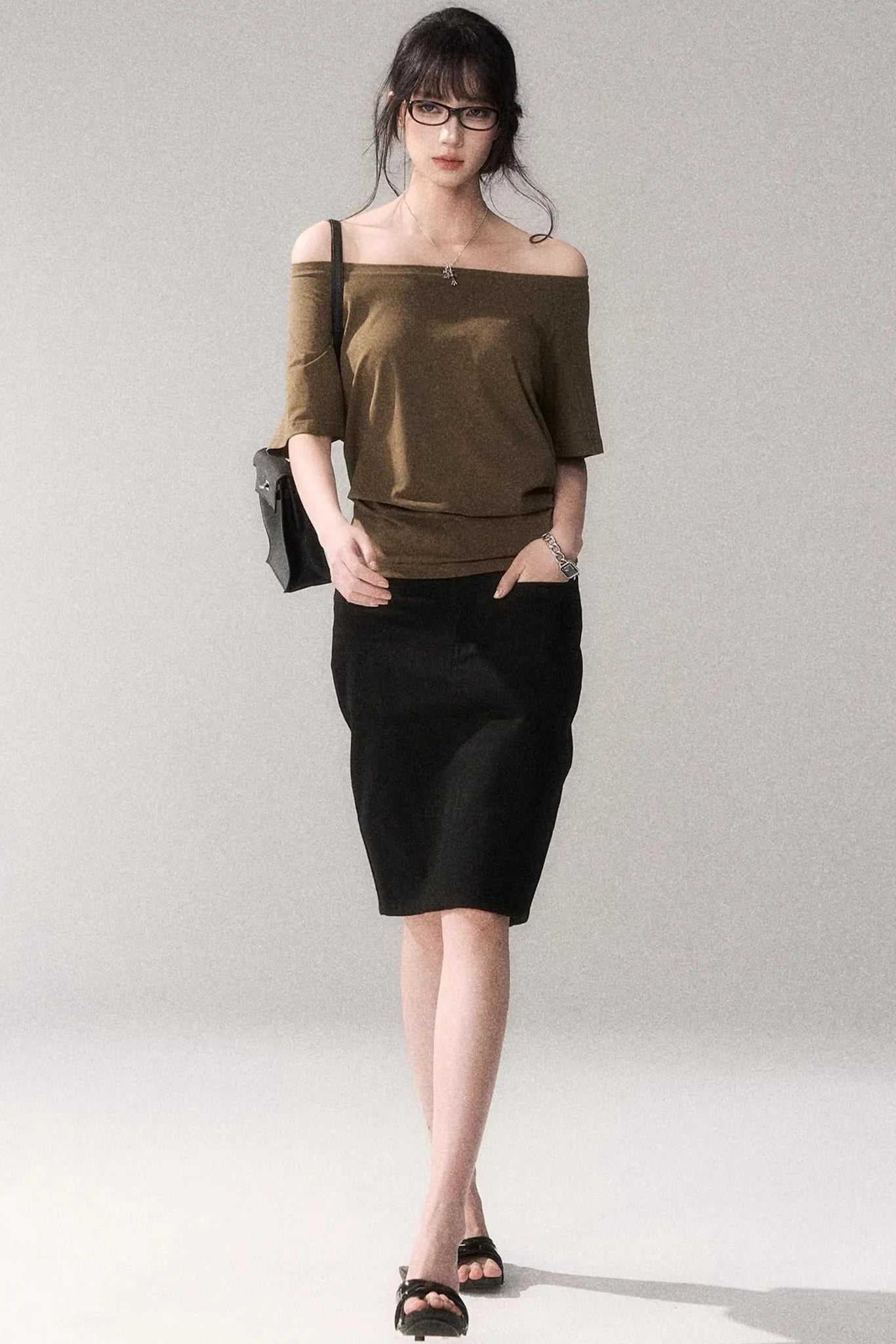 Off-Shoulder Stretchy Summer Top