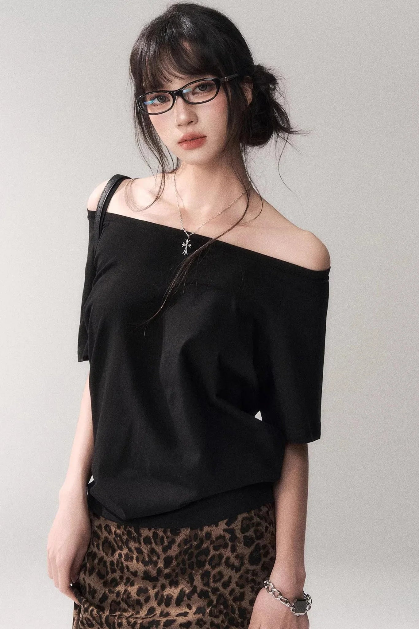 Off-Shoulder Stretchy Summer Top